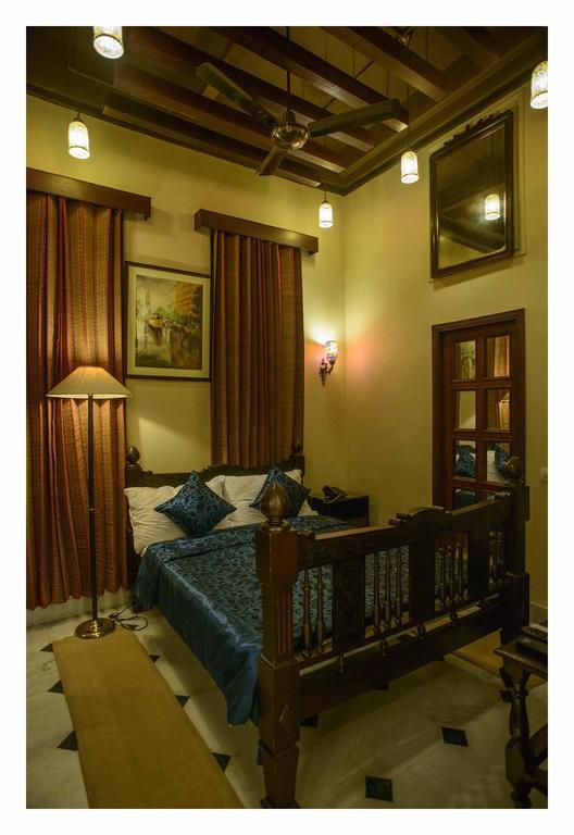 Hotel 233 Park Street Kolkata Bilik gambar