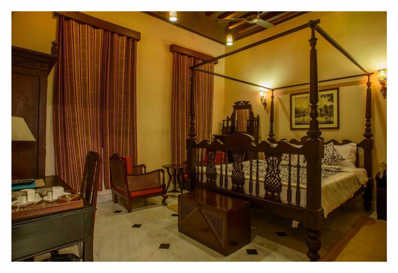 Hotel 233 Park Street Kolkata Bilik gambar